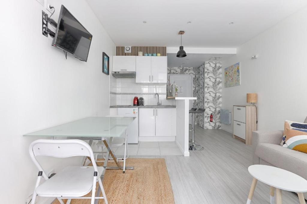 Apartment Charming Gambetta - Saint Fargeau Ii